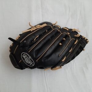Black and Tan Men's Baseball Glove